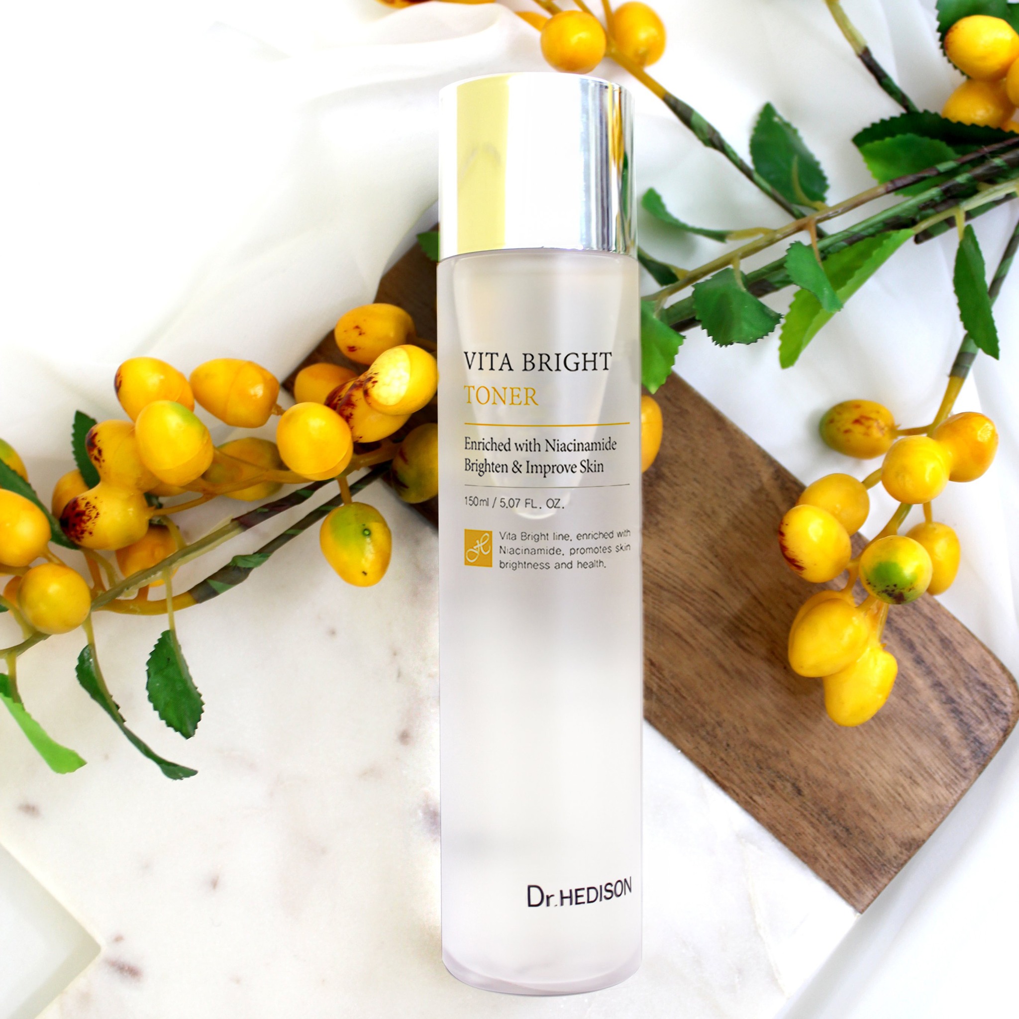 Nước hoa hồng trắng sáng Dr.Hedison Vita – Bright Toner
